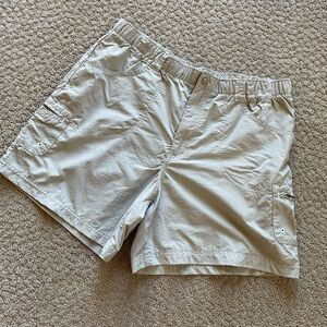Columbia beige nylon hiking active outdoors shorts
